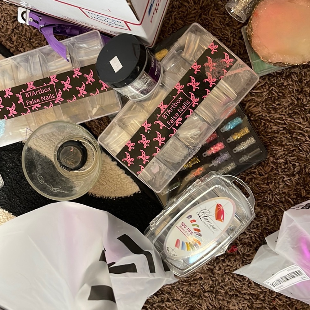 Nails supplies